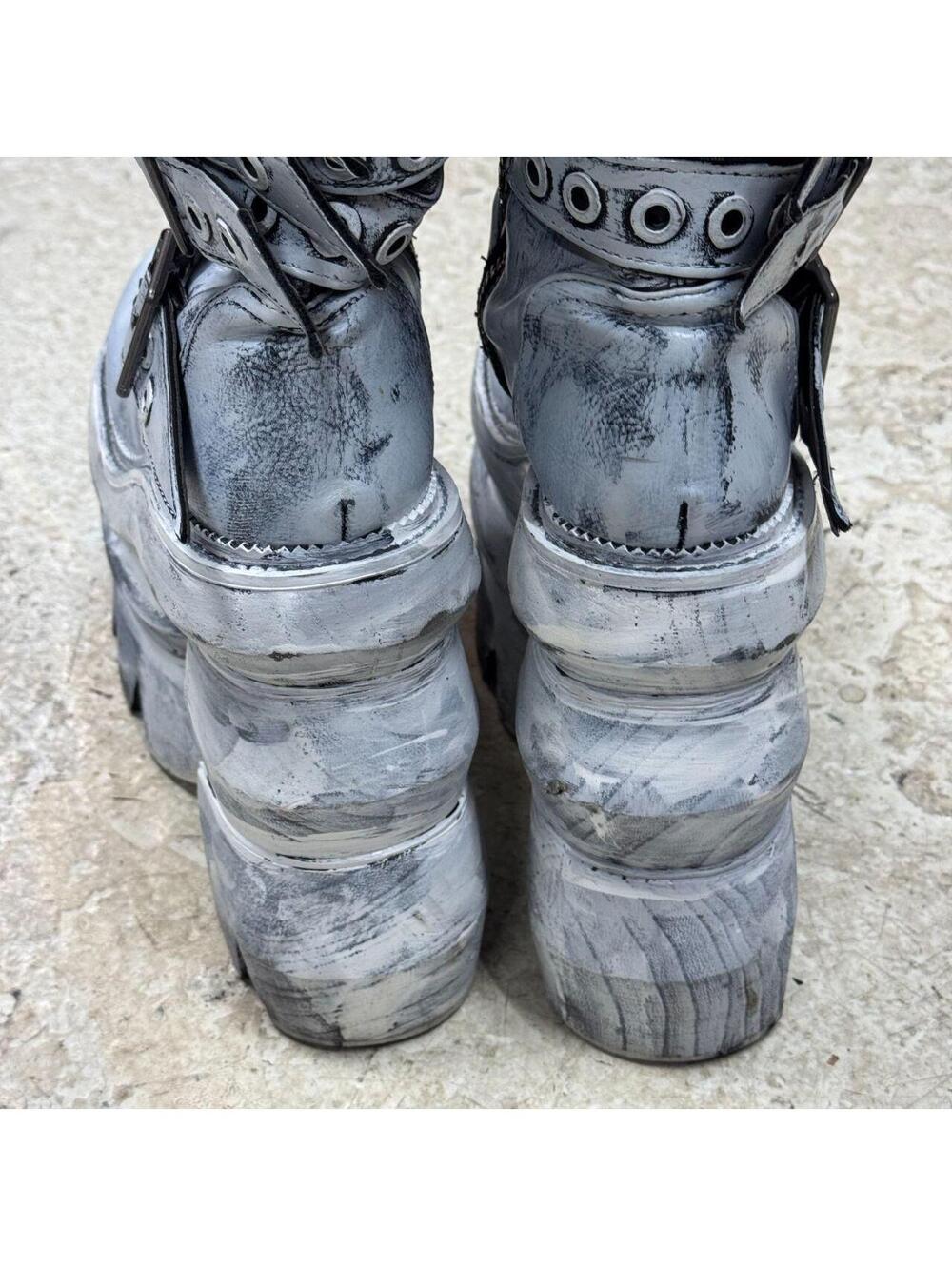 Painted Distressed Cyber-Goth Mega Platform Buckle Knee Boots - Picture 6 of 8